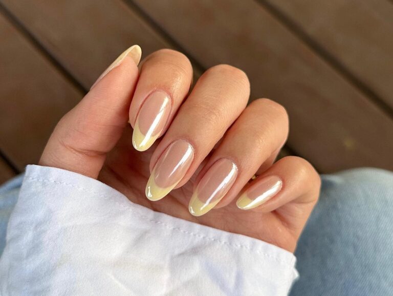 25 Dreamy June Nail Ideas That Are Full of Sunshine
