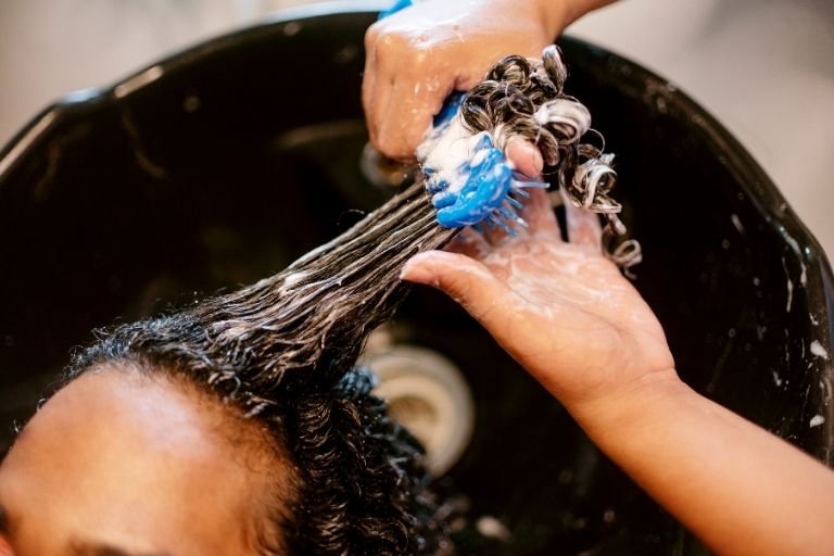 How to Wash Braids Without Frizz: 8 Easy Steps for Clean, Neat Braids